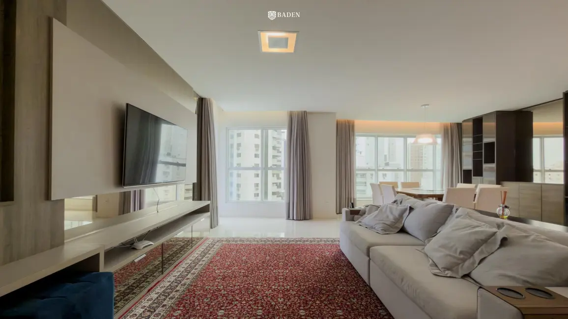 Foto 1 de Apartamento com 4 quartos à venda, 180m2 em Centro, Balneario Camboriu - SC