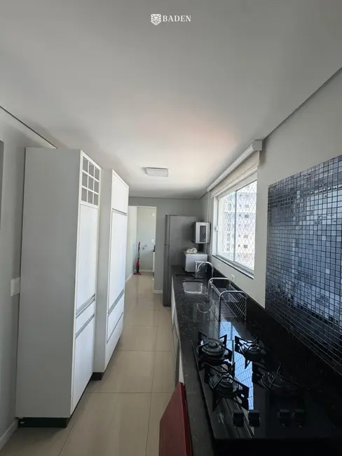 Foto 5 de Apartamento com 3 quartos para alugar, 127m2 em Centro, Balneario Camboriu - SC