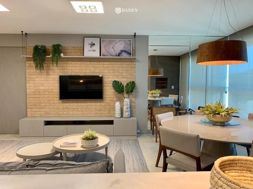 Foto 9 de Apartamento com 2 quartos à venda, 105m2 em Itapema - SC