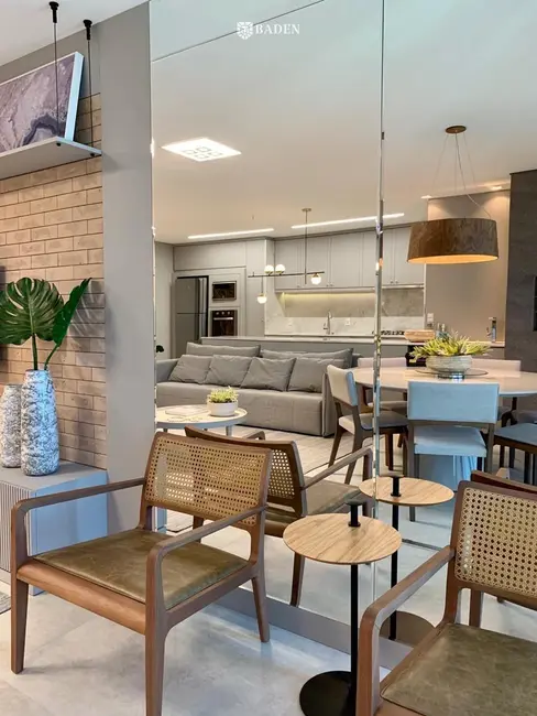 Foto 6 de Apartamento com 2 quartos à venda, 105m2 em Itapema - SC
