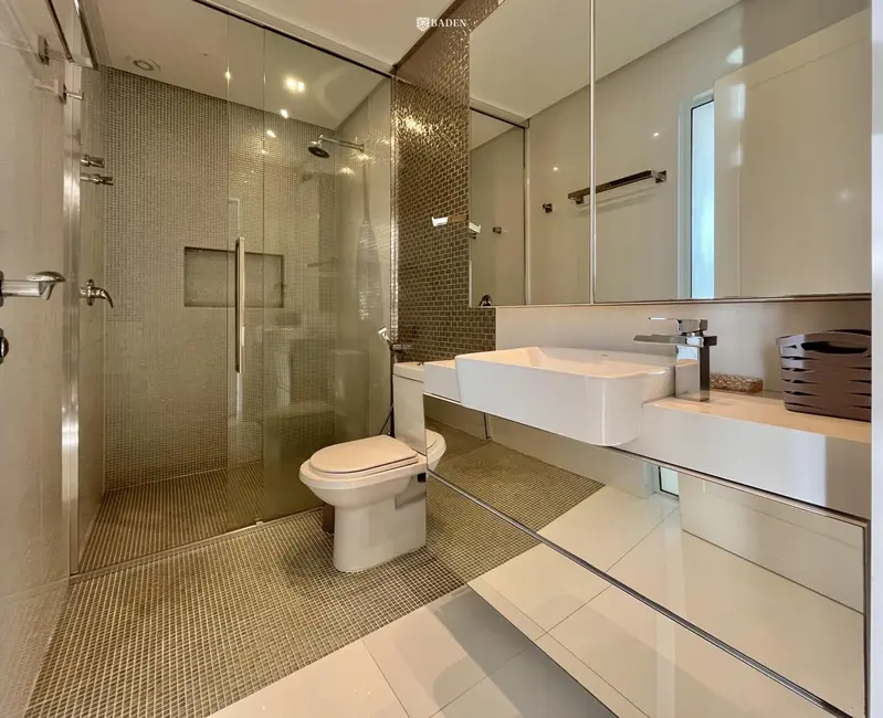 Foto 7 de Apartamento com 3 quartos para alugar, 162m2 em Centro, Balneario Camboriu - SC