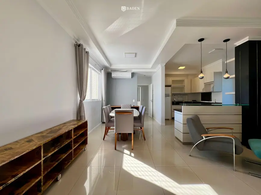Apartamento com 3 quartos à venda, 125m2 em Centro, Balneario Camboriu - SC - imagem 8 Foto 8 de Apartamento com 3 quartos à venda, 125m2 em Centro, Balneario Camboriu - SC