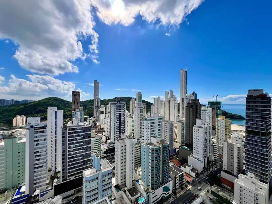 Foto 2 de Cobertura com 5 quartos à venda, 321m2 em Pioneiros, Balneario Camboriu - SC