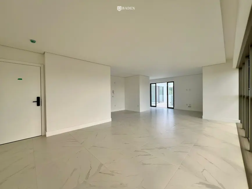 Foto 5 de Cobertura com 5 quartos à venda, 321m2 em Pioneiros, Balneario Camboriu - SC