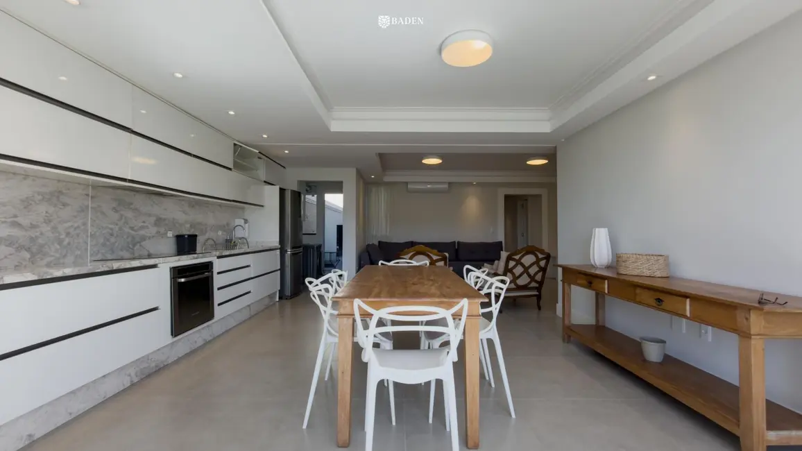 Foto 4 de Apartamento com 2 quartos à venda, 127m2 em Praia dos Amores, Balneario Camboriu - SC