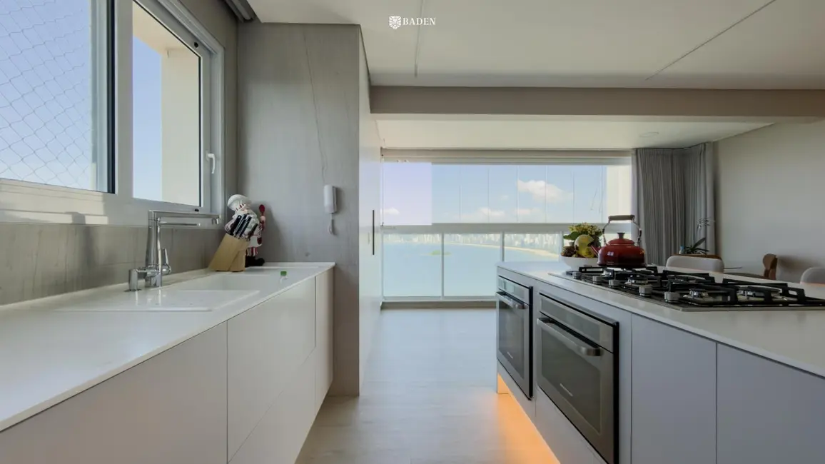 Foto 3 de Apartamento com 4 quartos à venda, 160m2 em Pioneiros, Balneario Camboriu - SC