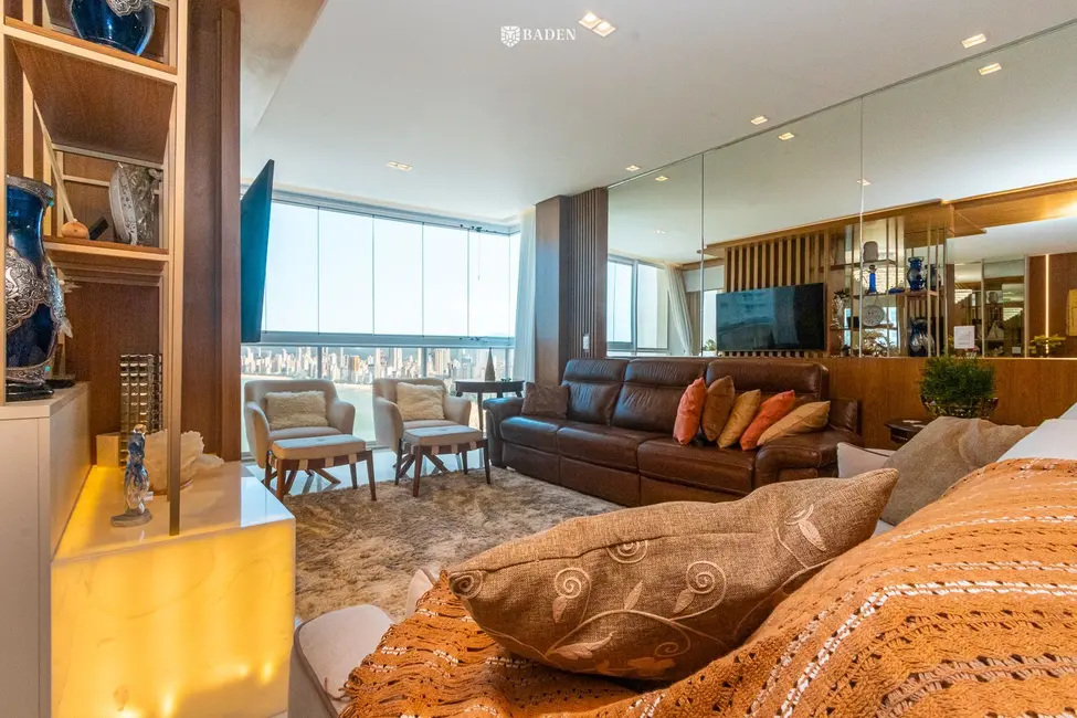 Foto 9 de Apartamento com 4 quartos para alugar, 190m2 em Pioneiros, Balneario Camboriu - SC