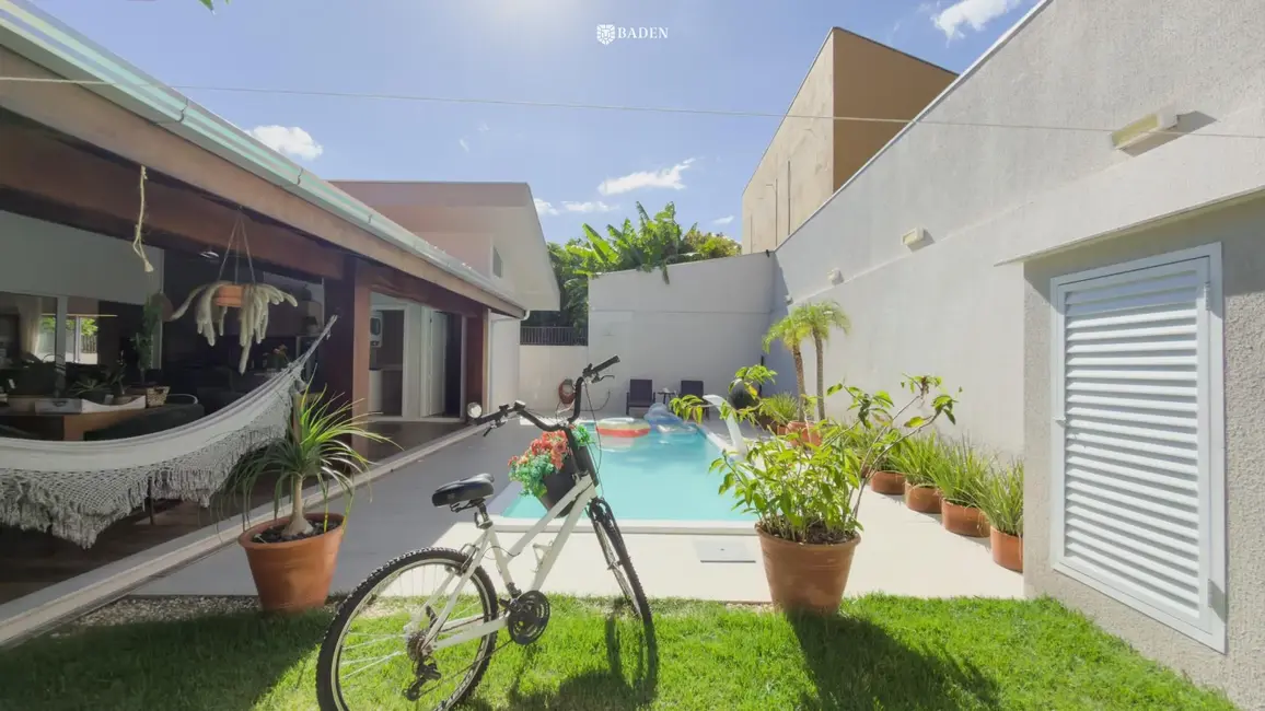 Foto 8 de Casa com 3 quartos à venda, 272m2 em Penha - SC