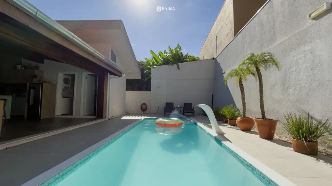 Foto 4 de Casa com 3 quartos à venda, 272m2 em Penha - SC