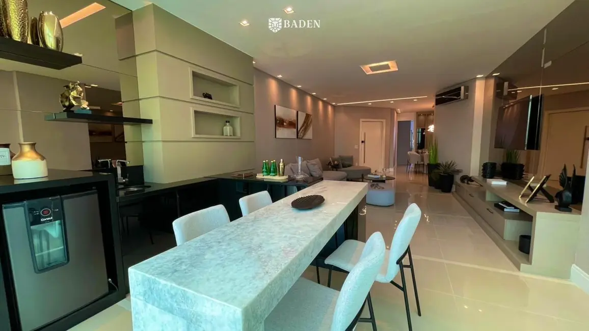 Foto 4 de Apartamento com 3 quartos à venda, 135m2 em Centro, Balneario Camboriu - SC