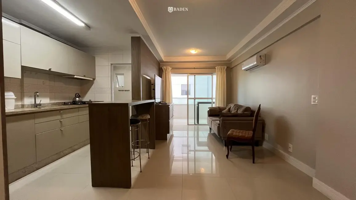 Foto 2 de Apartamento com 3 quartos para alugar, 109m2 em Itajai - SC