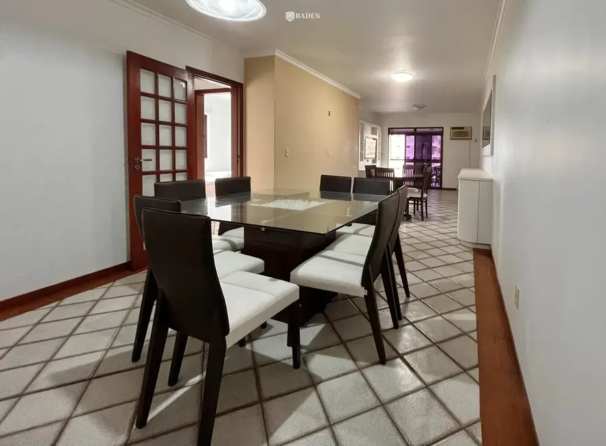 Foto 3 de Apartamento com 3 quartos para alugar, 174m2 em Centro, Balneario Camboriu - SC