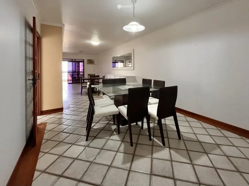 Foto 2 de Apartamento com 3 quartos para alugar, 174m2 em Centro, Balneario Camboriu - SC