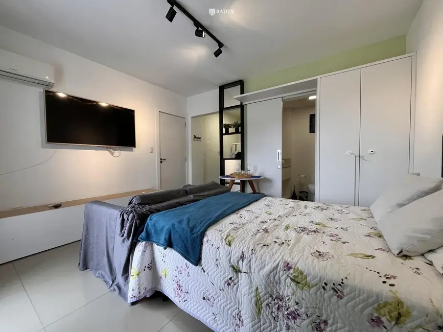 Foto 3 de Apartamento com 1 quarto para alugar, 37m2 em Centro, Balneario Camboriu - SC