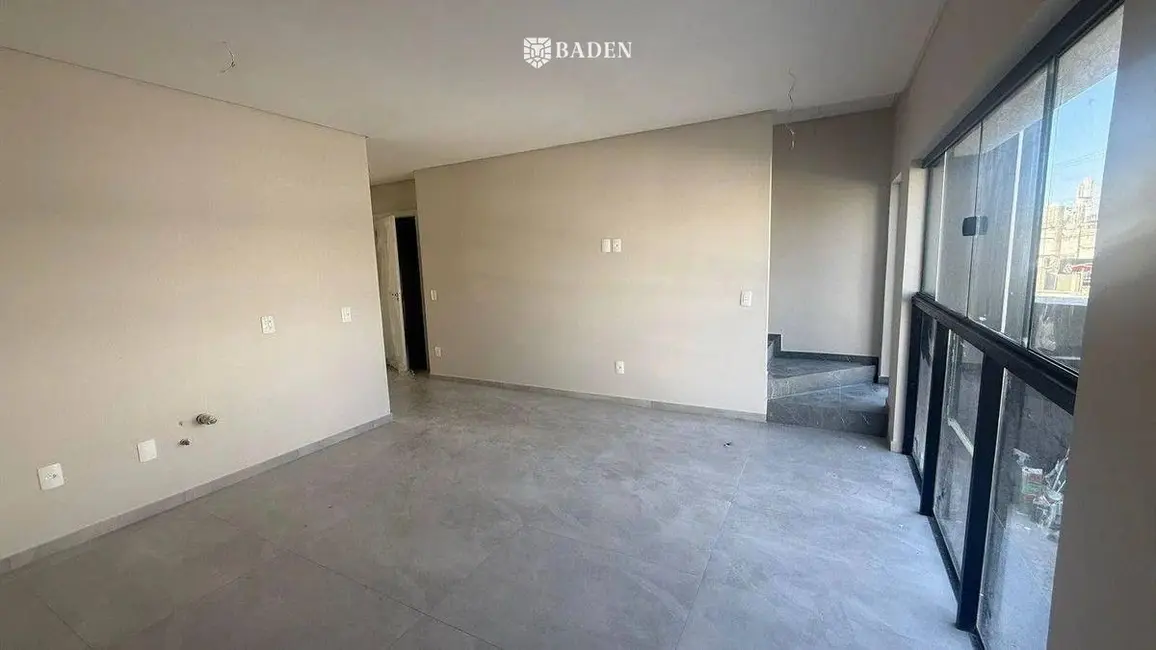 Foto 5 de Apartamento com 2 quartos à venda, 57m2 em Municípios, Balneario Camboriu - SC