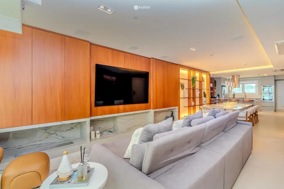 Apartamento com 4 quartos à venda, 217m2 em Balneario Camboriu - SC - imagem 4 Foto 4 de Apartamento com 4 quartos à venda, 217m2 em Balneario Camboriu - SC