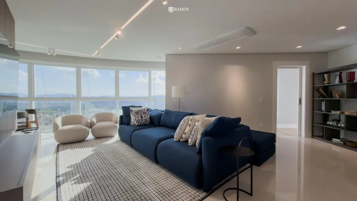 Foto 2 de Apartamento com 3 quartos à venda, 138m2 em Centro, Balneario Camboriu - SC