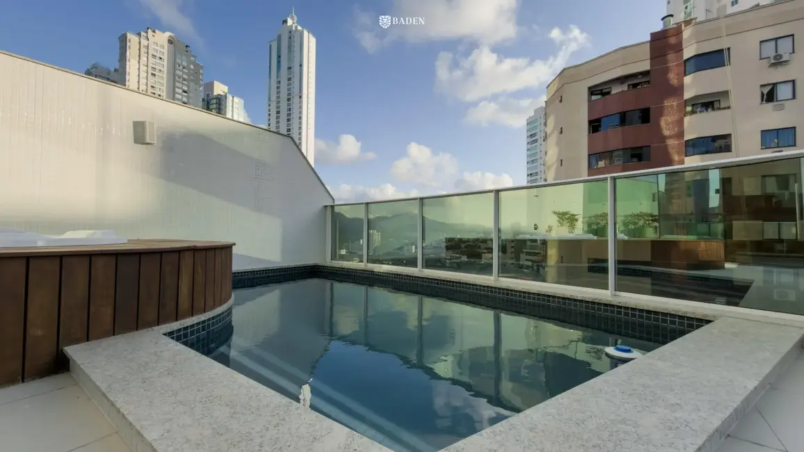 Foto 2 de Apartamento com 3 quartos à venda, 212m2 em Centro, Balneario Camboriu - SC