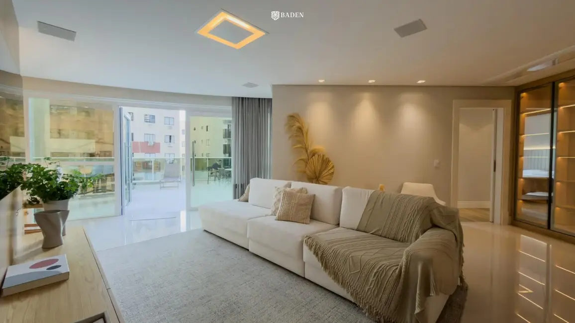 Foto 8 de Apartamento com 3 quartos à venda, 212m2 em Centro, Balneario Camboriu - SC