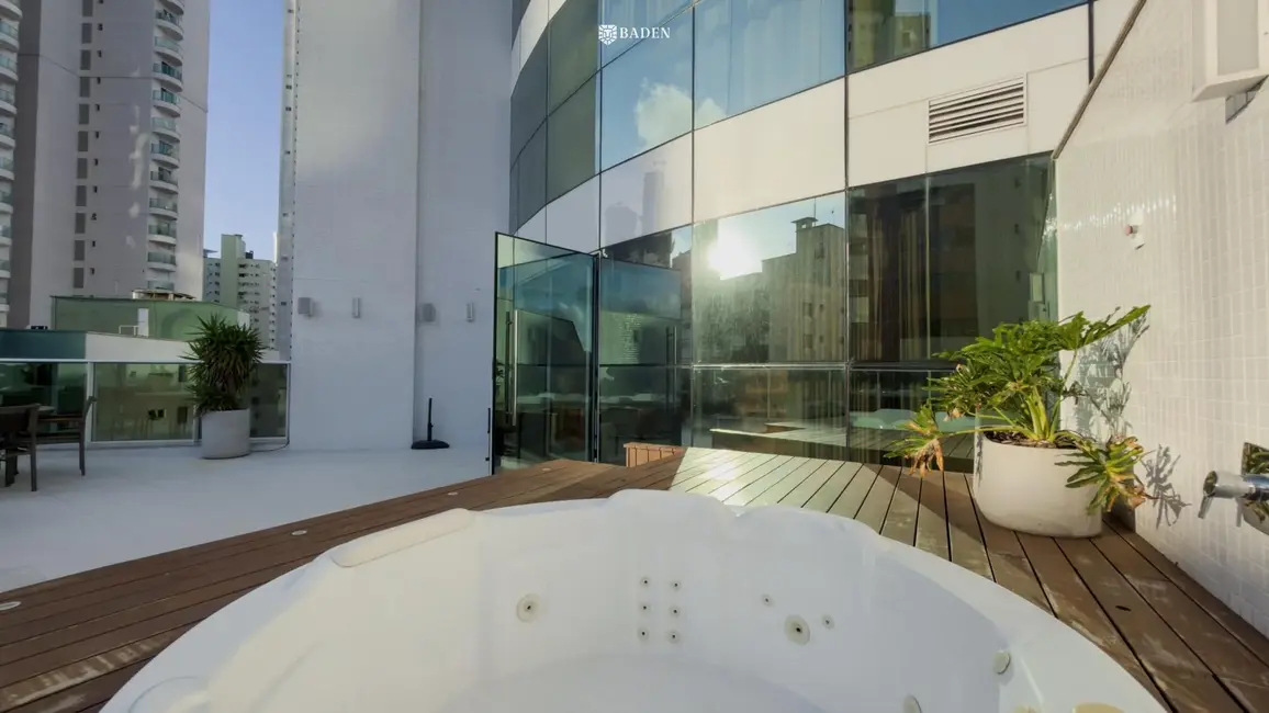 Foto 4 de Apartamento com 3 quartos à venda, 212m2 em Centro, Balneario Camboriu - SC