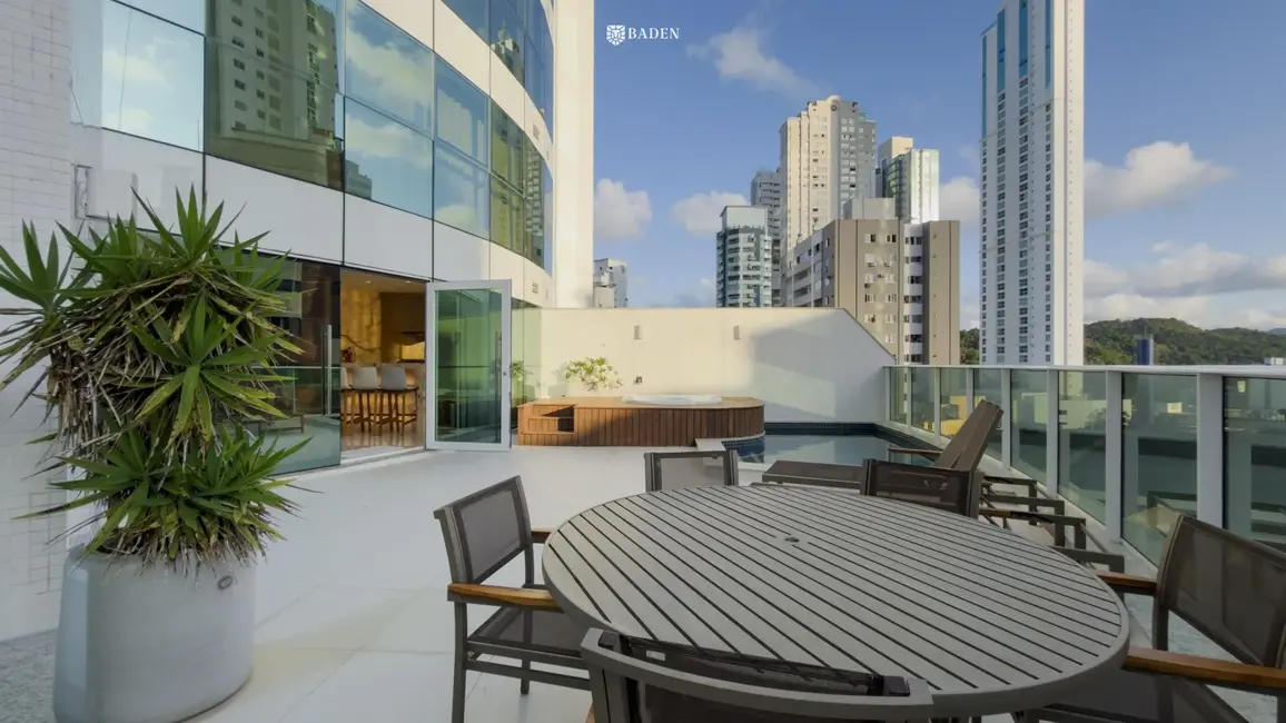 Foto 6 de Apartamento com 3 quartos à venda, 212m2 em Centro, Balneario Camboriu - SC