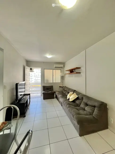 Apartamento com 3 quartos à venda, 70m2 em Centro, Balneario Camboriu - SC - imagem 6 Foto 6 de Apartamento com 3 quartos à venda, 70m2 em Centro, Balneario Camboriu - SC