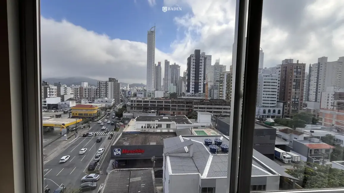 Apartamento com 2 quartos à venda, 74m2 em Centro, Balneario Camboriu - SC - imagem 2 Foto 2 de Apartamento com 2 quartos à venda, 74m2 em Centro, Balneario Camboriu - SC