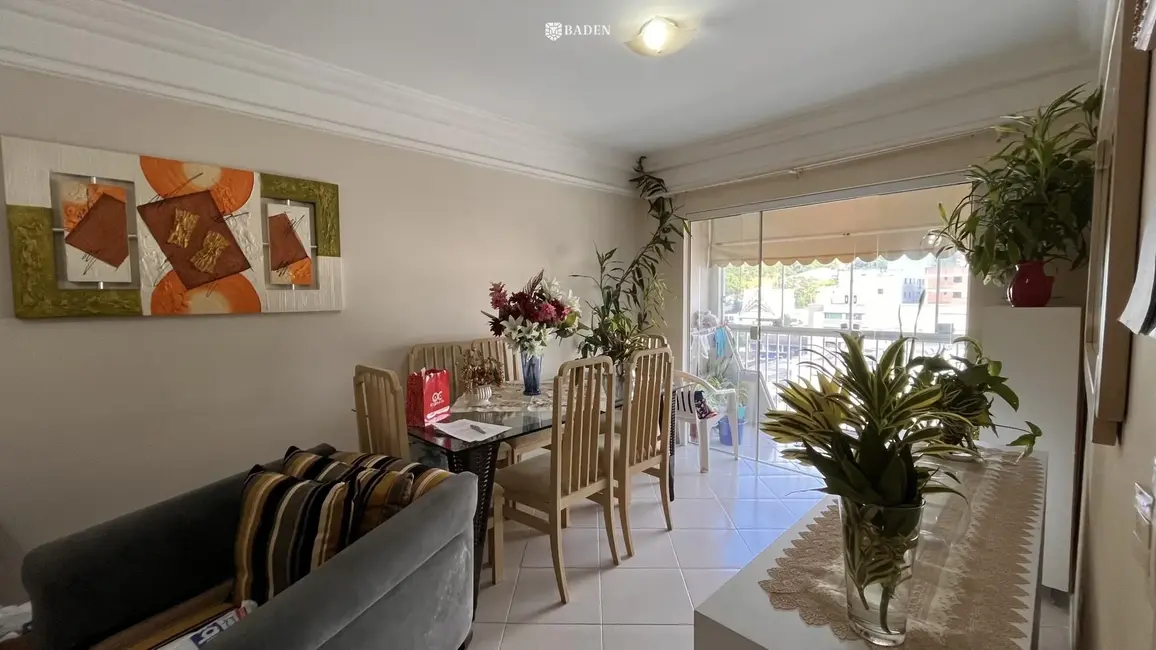 Apartamento com 2 quartos à venda, 74m2 em Centro, Balneario Camboriu - SC - imagem 6 Foto 6 de Apartamento com 2 quartos à venda, 74m2 em Centro, Balneario Camboriu - SC