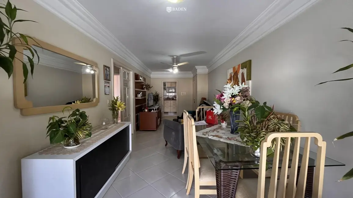 Apartamento com 2 quartos à venda, 74m2 em Centro, Balneario Camboriu - SC - imagem 7 Foto 7 de Apartamento com 2 quartos à venda, 74m2 em Centro, Balneario Camboriu - SC