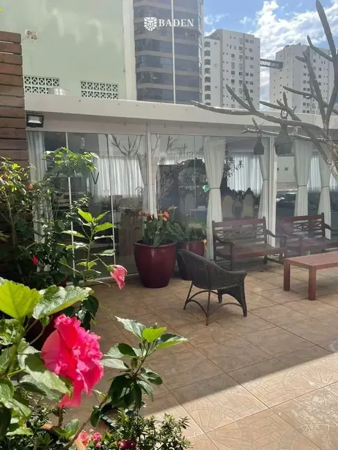 Apartamento com 3 quartos à venda, 300m2 em Centro, Balneario Camboriu - SC - imagem 8 Foto 8 de Apartamento com 3 quartos à venda, 300m2 em Centro, Balneario Camboriu - SC
