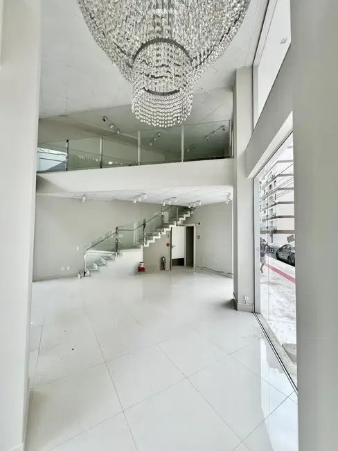 Foto 4 de Sala Comercial com 1 quarto para alugar, 80m2 em Centro, Balneario Camboriu - SC