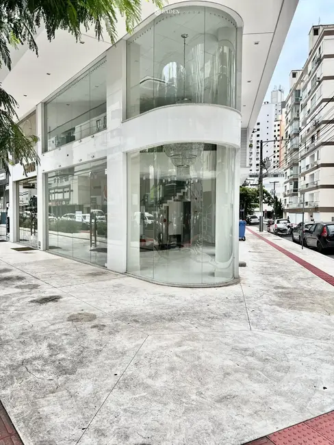 Foto 1 de Sala Comercial com 1 quarto para alugar, 80m2 em Centro, Balneario Camboriu - SC