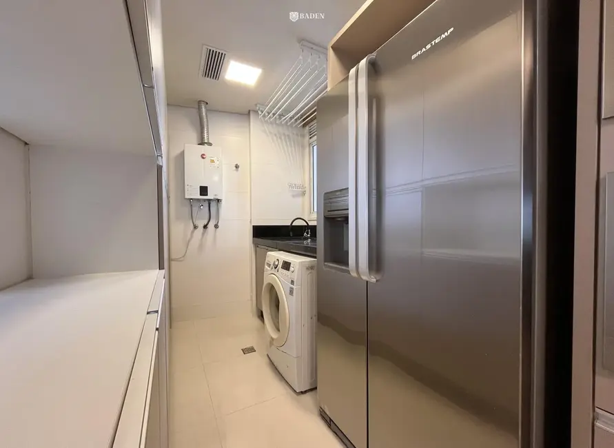 Apartamento com 3 quartos para alugar, 108m2 em Itajai - SC - imagem 6 Foto 6 de Apartamento com 3 quartos para alugar, 108m2 em Itajai - SC