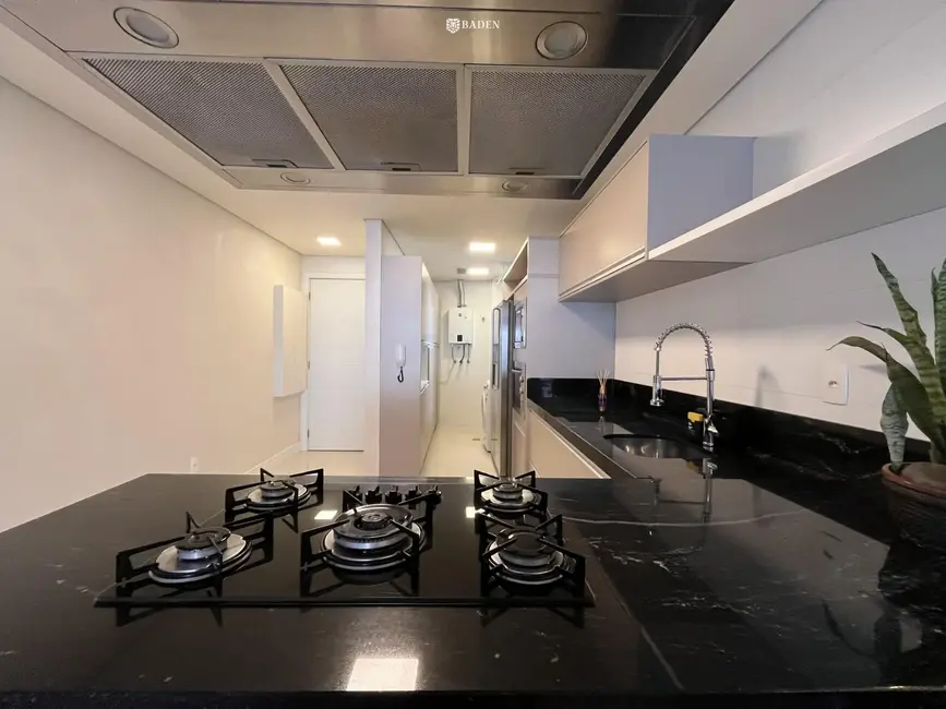 Apartamento com 3 quartos para alugar, 108m2 em Itajai - SC - imagem 5 Foto 5 de Apartamento com 3 quartos para alugar, 108m2 em Itajai - SC