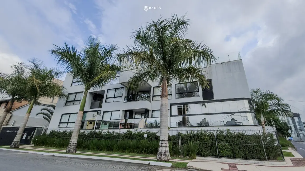 Apartamento com 2 quartos para alugar, 104m2 em Praia dos Amores, Balneario Camboriu - SC - imagem 1 Foto 1 de Apartamento com 2 quartos para alugar, 104m2 em Praia dos Amores, Balneario Camboriu - SC