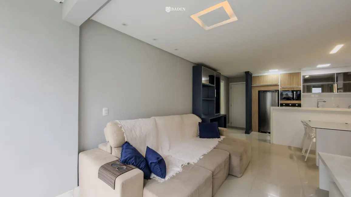 Apartamento com 2 quartos para alugar, 104m2 em Praia dos Amores, Balneario Camboriu - SC - imagem 8 Foto 8 de Apartamento com 2 quartos para alugar, 104m2 em Praia dos Amores, Balneario Camboriu - SC