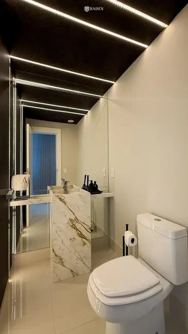 Apartamento com 3 quartos à venda, 139m2 em Centro, Balneario Camboriu - SC - imagem 6 Foto 6 de Apartamento com 3 quartos à venda, 139m2 em Centro, Balneario Camboriu - SC