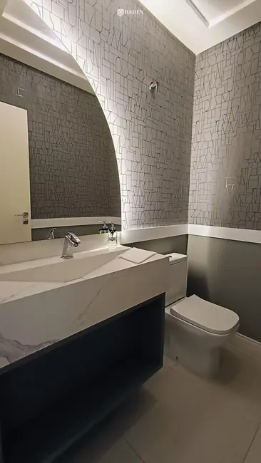 Apartamento com 2 quartos para alugar, 96m2 em Centro, Itajai - SC - imagem 5 Foto 5 de Apartamento com 2 quartos para alugar, 96m2 em Centro, Itajai - SC