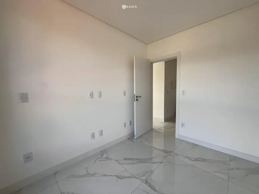 Cobertura com 2 quartos à venda, 106m2 em Praia dos Amores, Balneario Camboriu - SC - imagem 5 Foto 5 de Cobertura com 2 quartos à venda, 106m2 em Praia dos Amores, Balneario Camboriu - SC