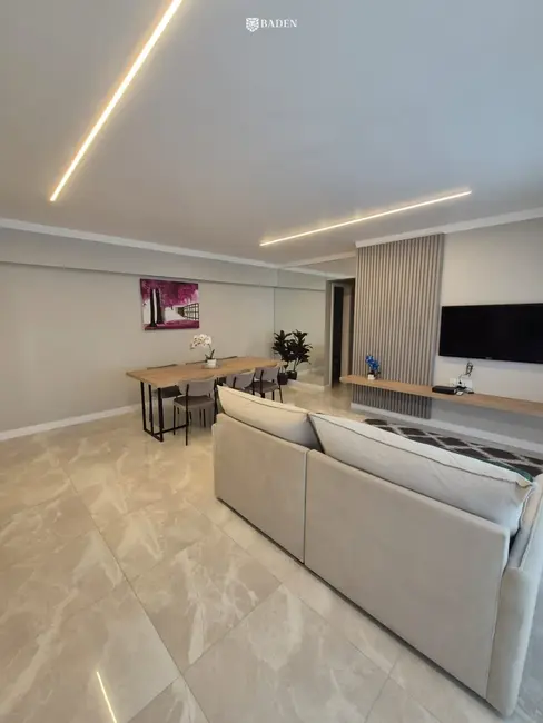 Apartamento com 3 quartos à venda, 119m2 em Centro, Balneario Camboriu - SC - imagem 4 Foto 4 de Apartamento com 3 quartos à venda, 119m2 em Centro, Balneario Camboriu - SC