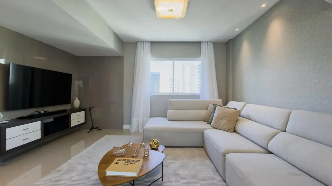 Foto 5 de Apartamento com 3 quartos à venda, 135m2 em Centro, Balneario Camboriu - SC