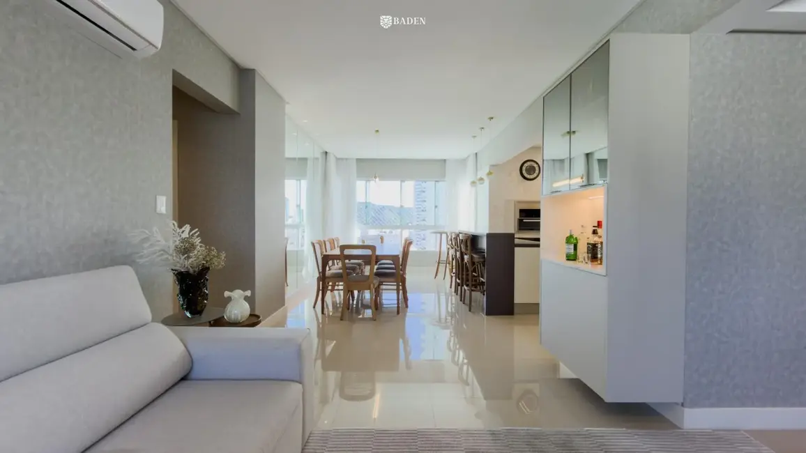 Foto 4 de Apartamento com 3 quartos à venda, 135m2 em Centro, Balneario Camboriu - SC