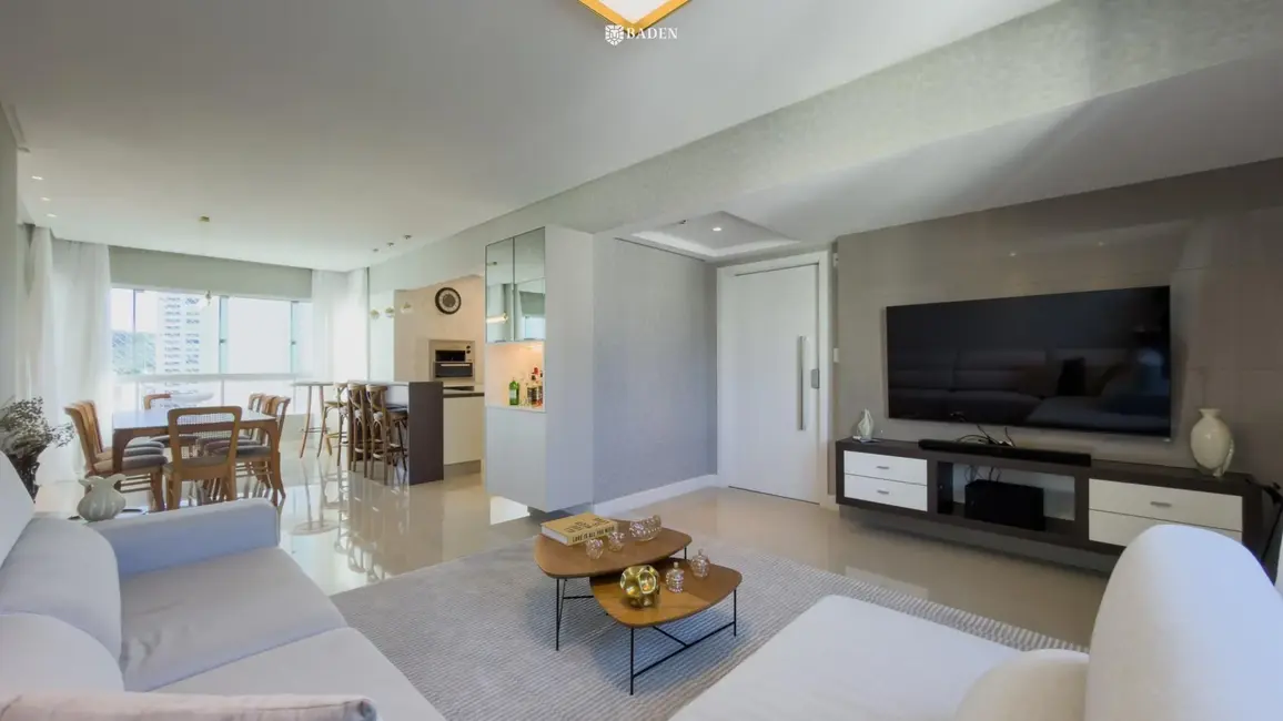 Foto 3 de Apartamento com 3 quartos à venda, 135m2 em Centro, Balneario Camboriu - SC