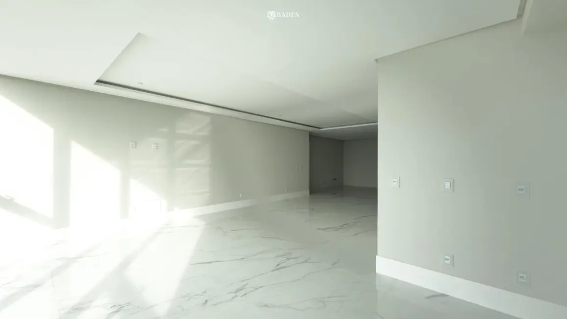 Foto 5 de Apartamento com 4 quartos à venda, 184m2 em Balneario Camboriu - SC