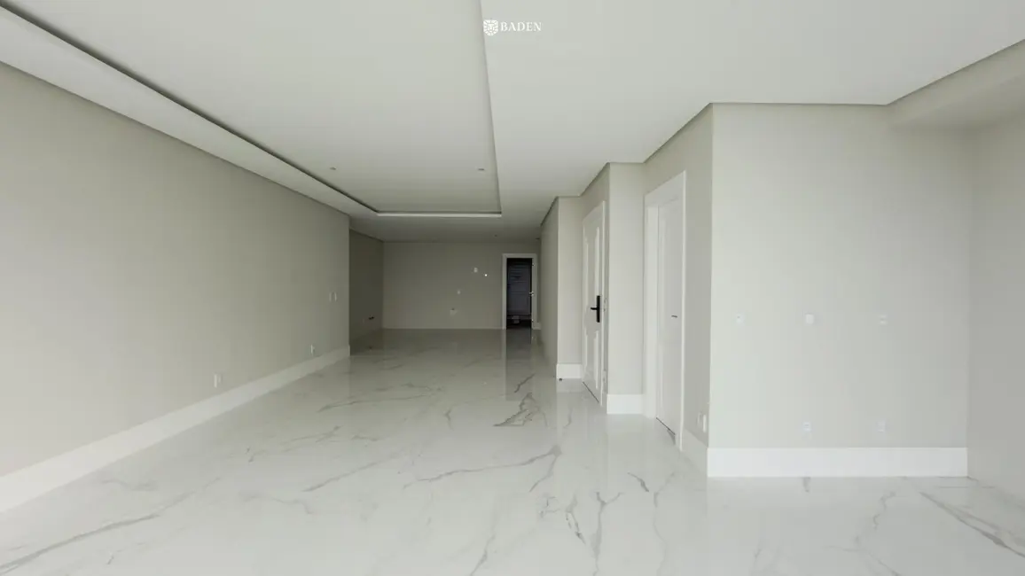 Foto 7 de Apartamento com 4 quartos à venda, 184m2 em Balneario Camboriu - SC