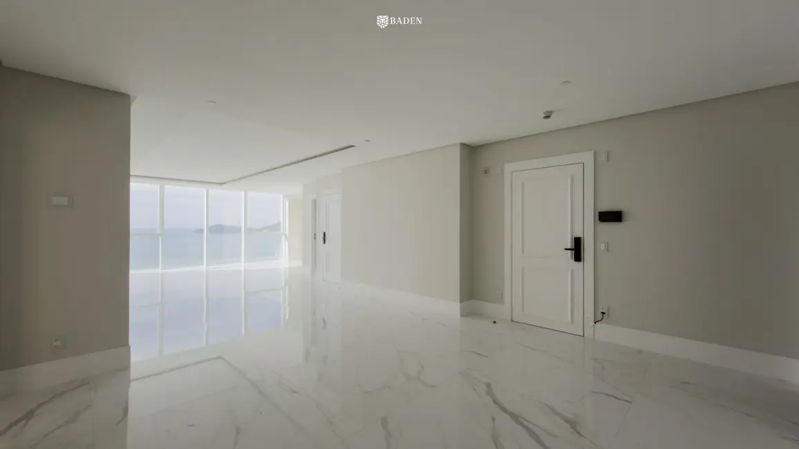Apartamento com 4 quartos à venda, 184m2 em Balneario Camboriu - SC - imagem 7 Foto 7 de Apartamento com 4 quartos à venda, 184m2 em Balneario Camboriu - SC