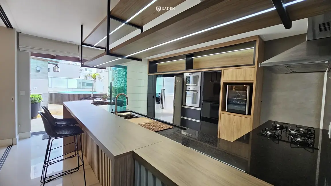 Foto 8 de Apartamento com 3 quartos à venda, 177m2 em Centro, Balneario Camboriu - SC