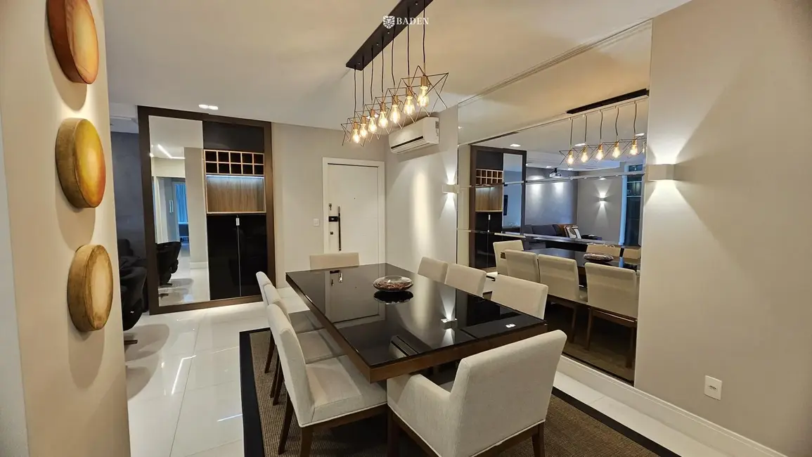 Foto 2 de Apartamento com 3 quartos à venda, 177m2 em Centro, Balneario Camboriu - SC