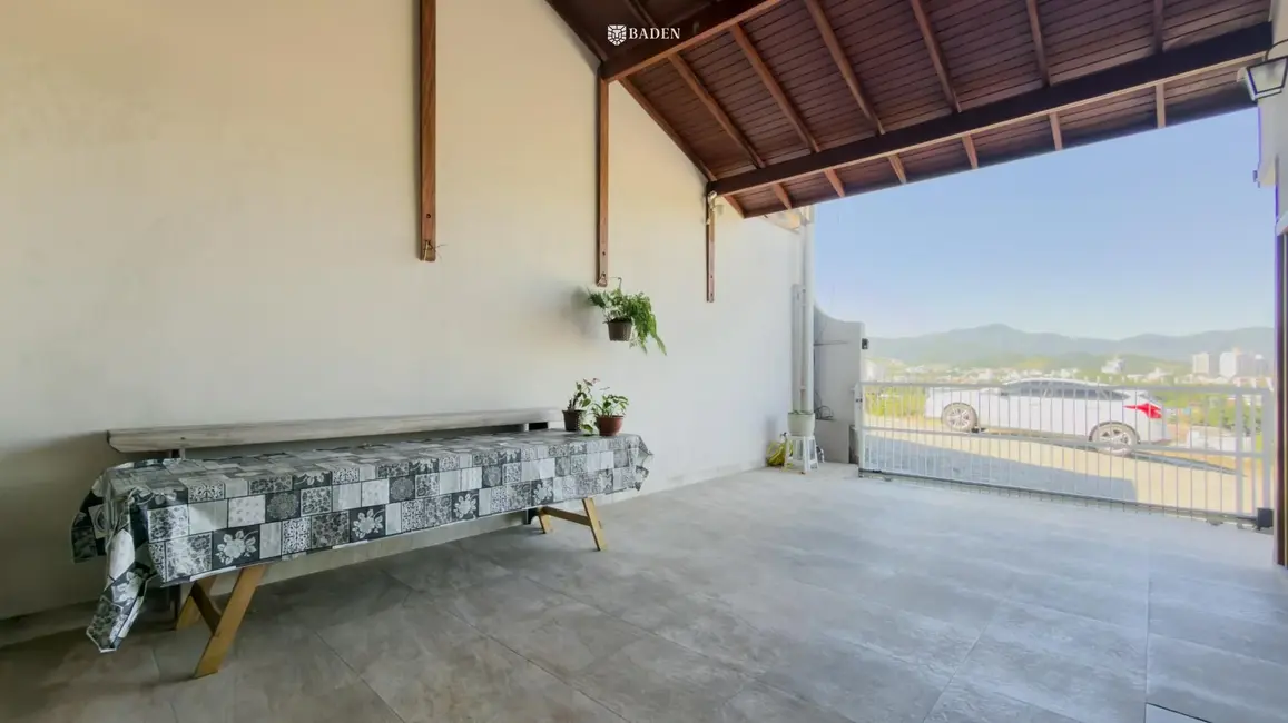 Casa com 3 quartos à venda, 133m2 em Camboriu - SC - imagem 7 Foto 7 de Casa com 3 quartos à venda, 133m2 em Camboriu - SC