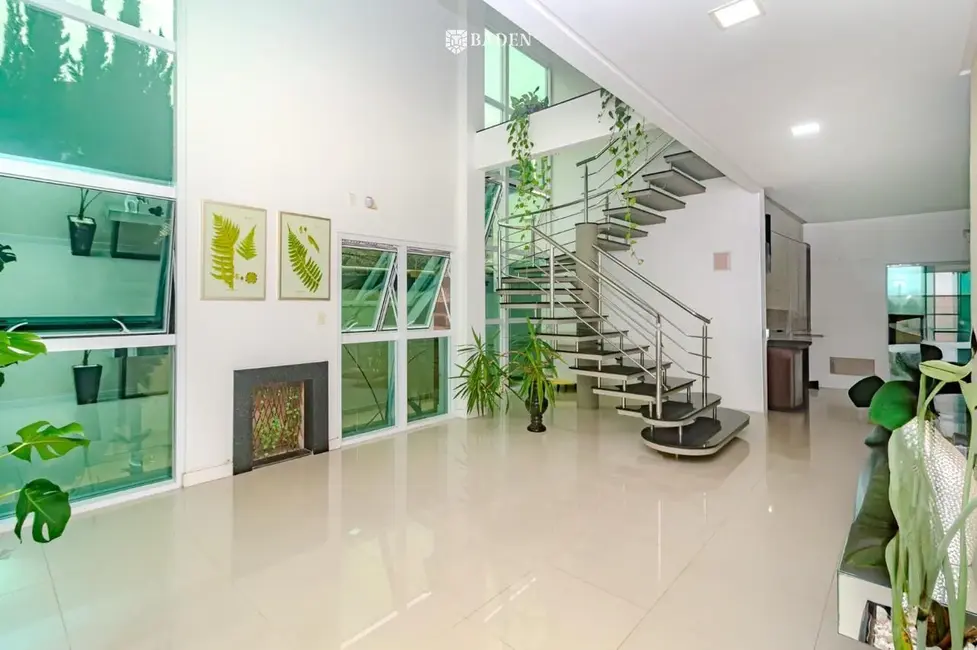 Foto 6 de Casa com 4 quartos à venda, 284m2 em Centro, Balneario Camboriu - SC